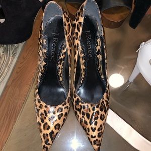 Leopard pointy women’s heels